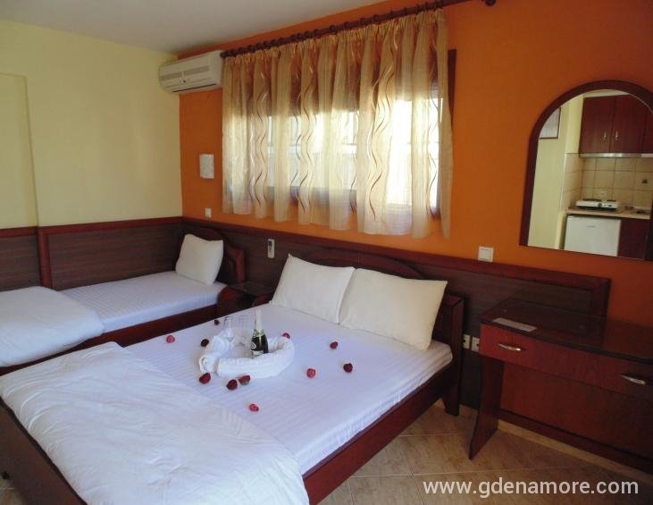 Bedroom (4)